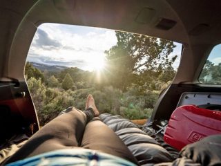 Road Trip Tips - 6 Travel Essentials Approved by Experts!